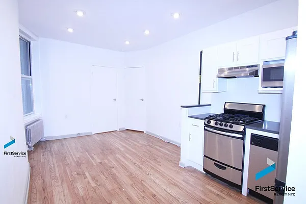 Rented by FirstService Realty (legacy) | media 25