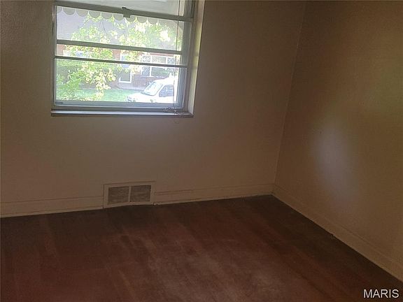 5th image of 7125 Roland Blvd