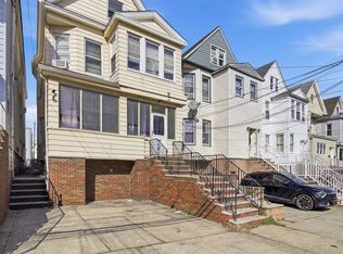 35 W 52nd St FLOOR 1, Bayonne, NJ 07002