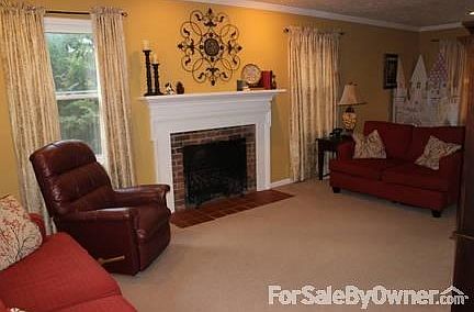 Living Room
						:
						Living room and gas fireplace