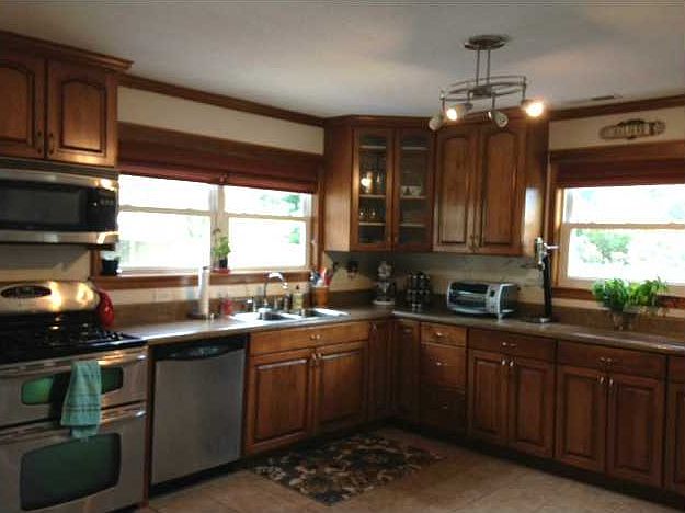 1st image of 1061 Sharon Dr