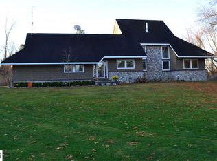 255 Monument Rd, East Tawas, MI 48730