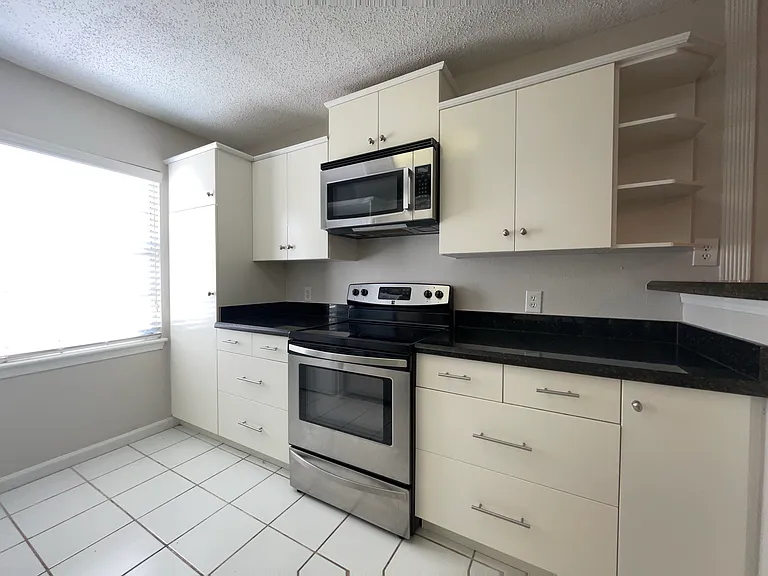 1502 Heights Blvd #2 — Photo 2