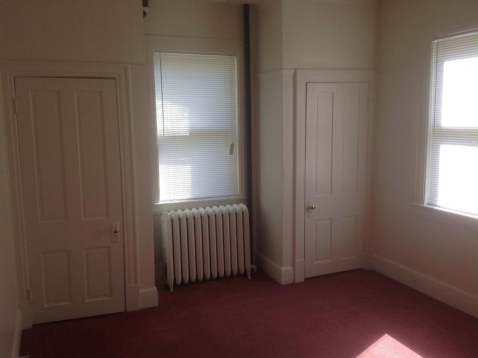 1st image of 634 N 6th St APT 4