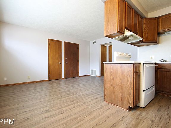 2nd image of 1056 S 29th St APT 2