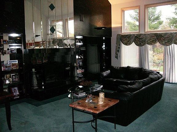 3rd image of 2634 Meadoway Dr