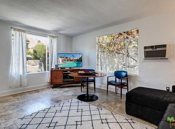 3rd image of 634 S Camino Real