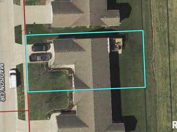 2nd image of 15 Madison Cir