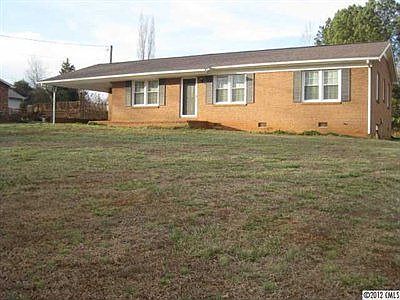 1st image of 135 Pratt Ln