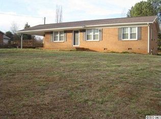 135 Pratt Ln, Statesville, NC 28625