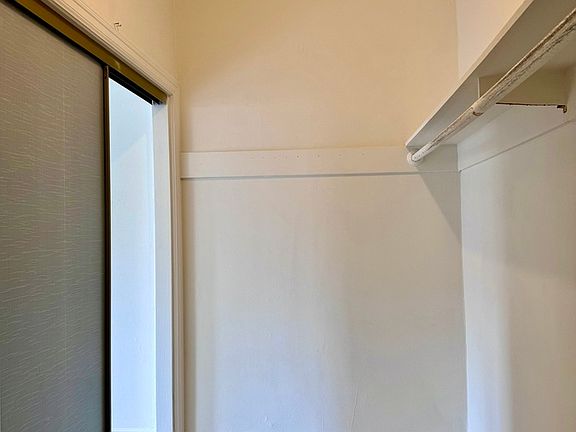 3rd image of 2453 Lombard St