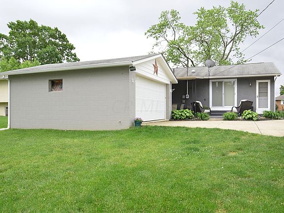5th image of 2630 Queensway Dr