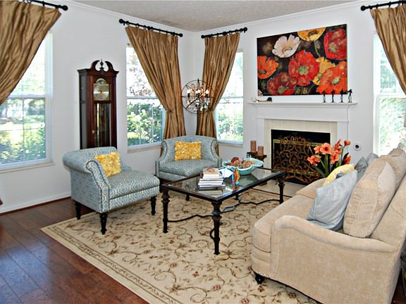 4th image of 722 Pebblecreek Dr