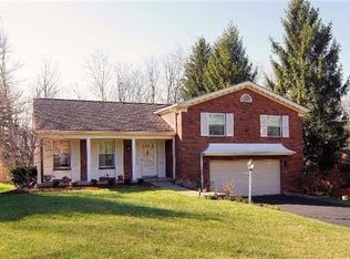 6093 Stirrup Rd, Cincinnati, OH 45244