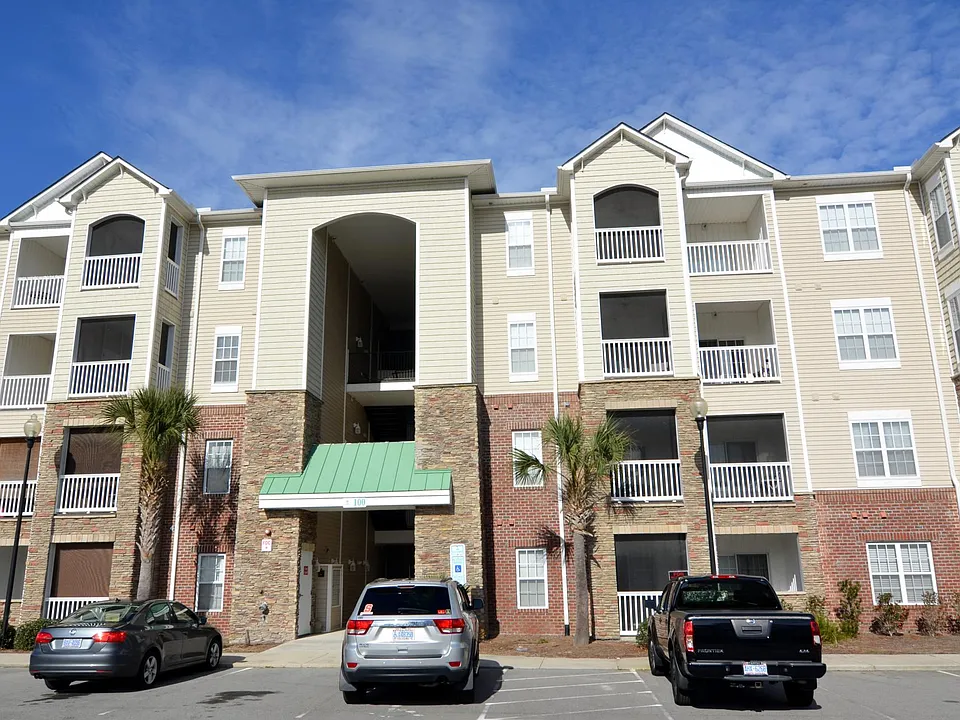 100 Gateway Dr #130