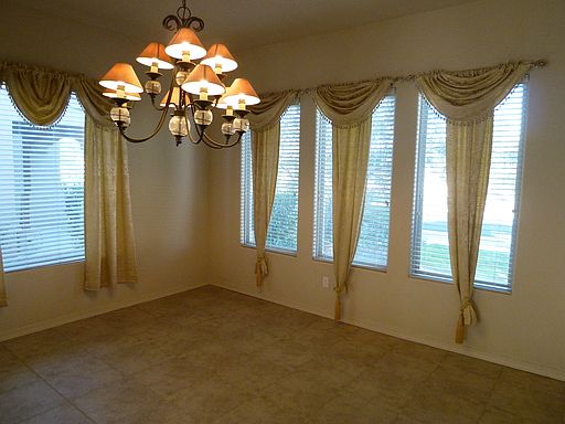 4th image of 4504 Beresford Ln NW
