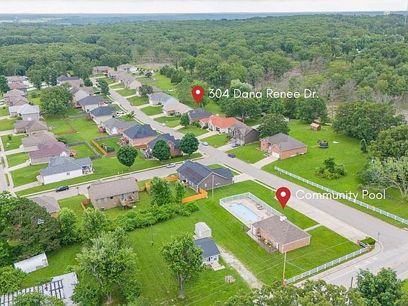 2nd image of 304 Dana Renee Dr