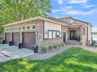 25414 182nd St, Spirit Lake, IA 51360