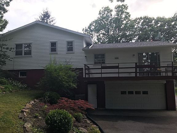 2nd image of 519 Hill St