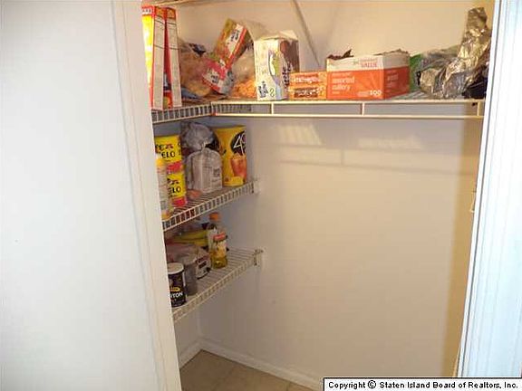 4th image of 44B Bradley Ct #58