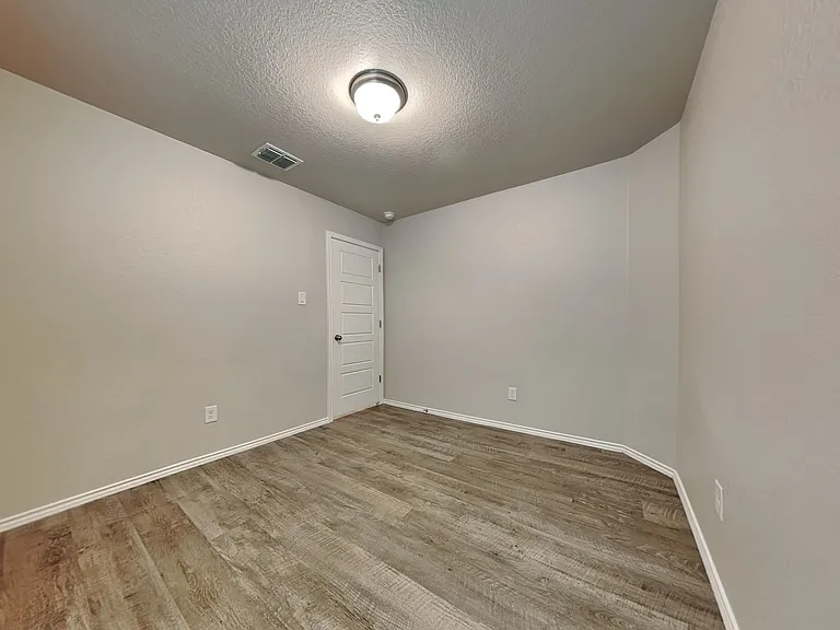 12920 Cicely Ct — Photo 15