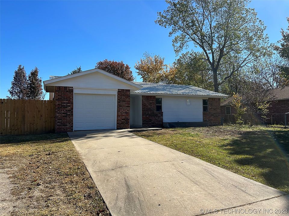 1st image of 1804 Hillside Dr