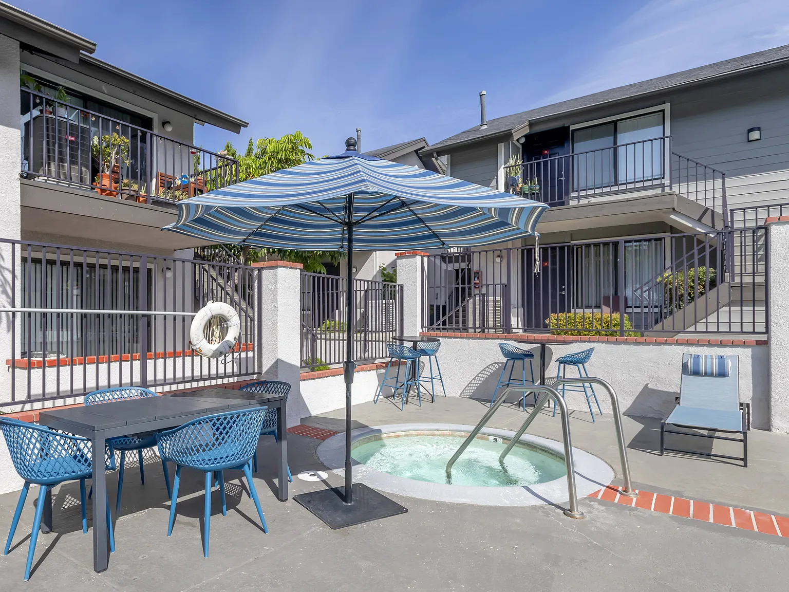 Independence Plaza Apartment Homes — Photo 4