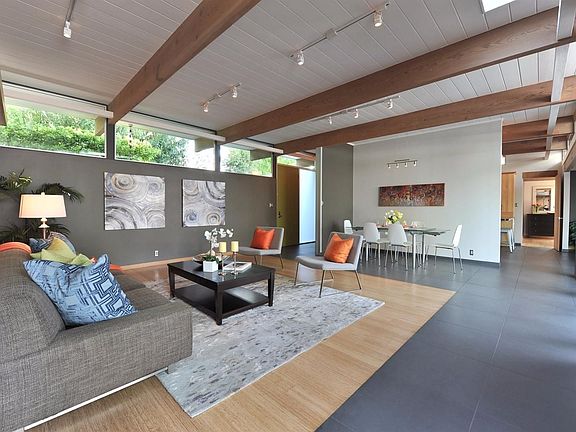 5th image of 365 Parkside Dr