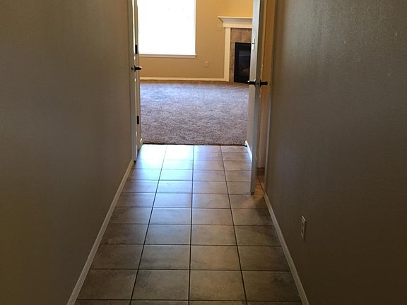 4th image of 630 S 36th Ave #1