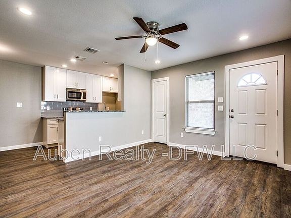 4th image of 8010 Doreen Ave