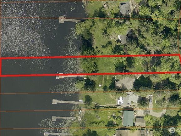 4th image of 178 XX E Lake Desire Drive SE