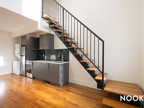 2nd image of 299 Chauncey St #101