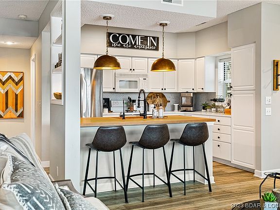 5th image of 131 Evergreen Condo Dr Unit 2A