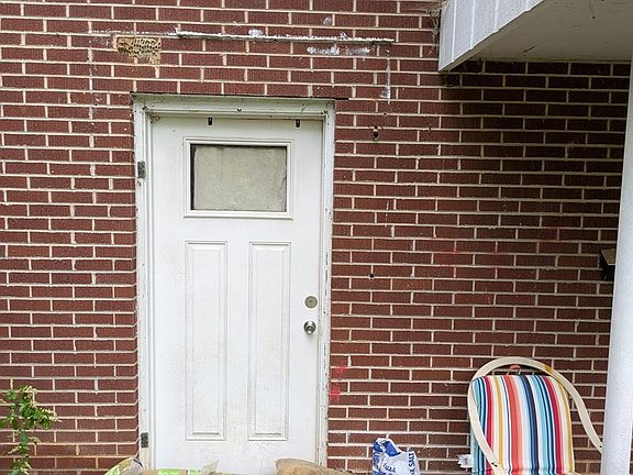 5th image of 113 Hilton Street