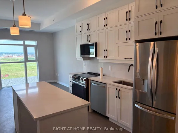 490 Gordon Krantz Ave, Milton, ON