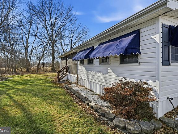 3rd image of 47 Lee Dr #859