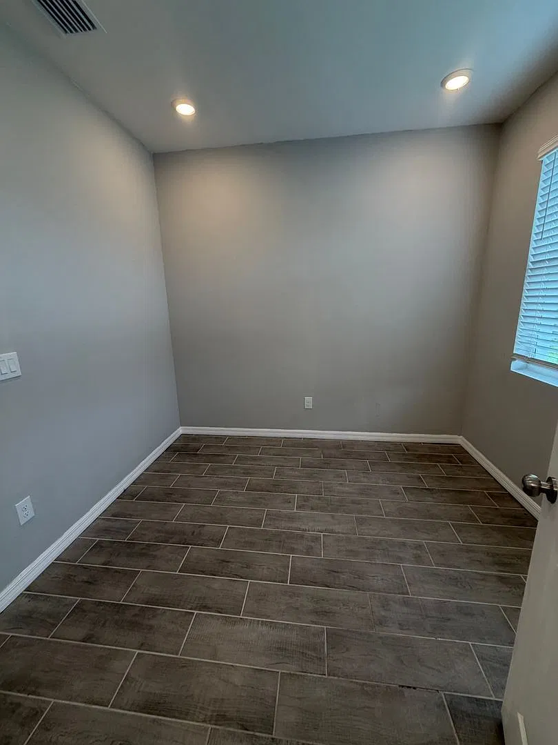 4 bed, 2.0 bath, 1914 sqft, $2,195 — Photo 4