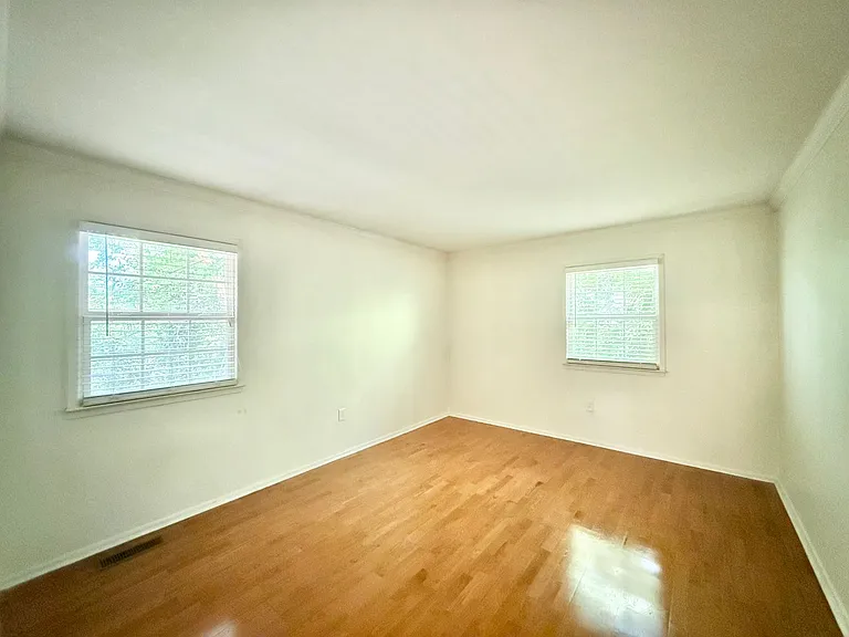 808 Buckle Ct — Photo 22