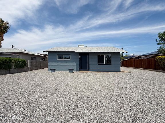 3rd image of 108 5TH Avenue E