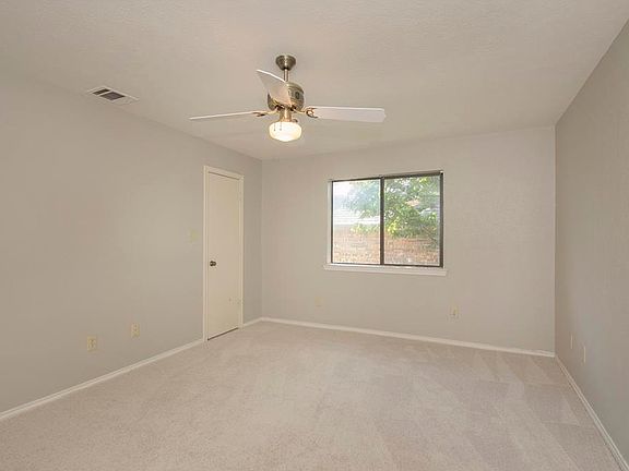4th image of 4043 Kentshire Ln