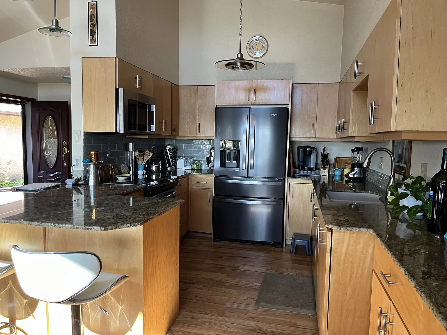 2 bed, 1448 sqft, $2,500 — Photo 3