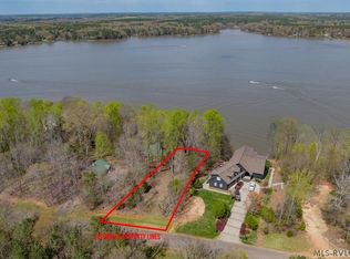 13 Harbor Dr, Macon, NC 27551