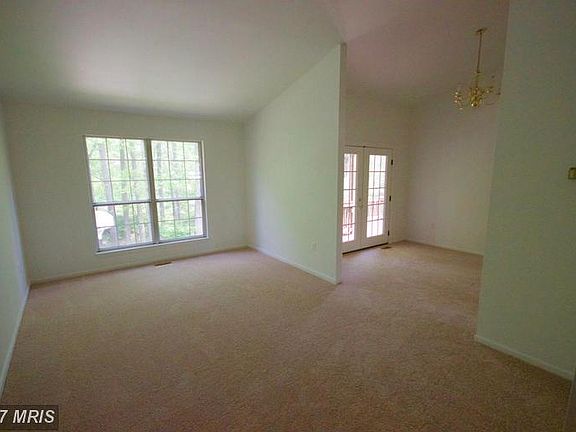 5th image of 13996 Cabells Mill Dr