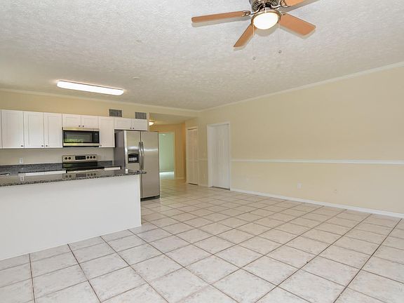 5th image of 3541 SW Carmody St