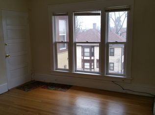 210 9th St #9, Racine, WI 53403