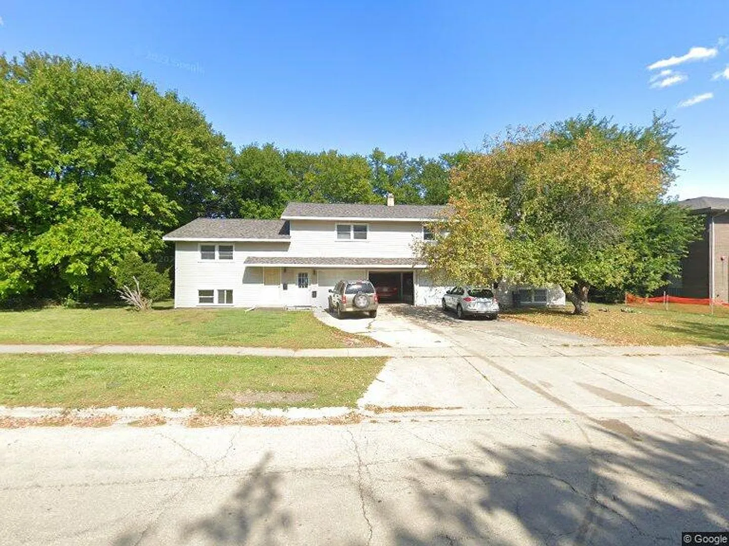 929 Greenbrier Road — Photo 1