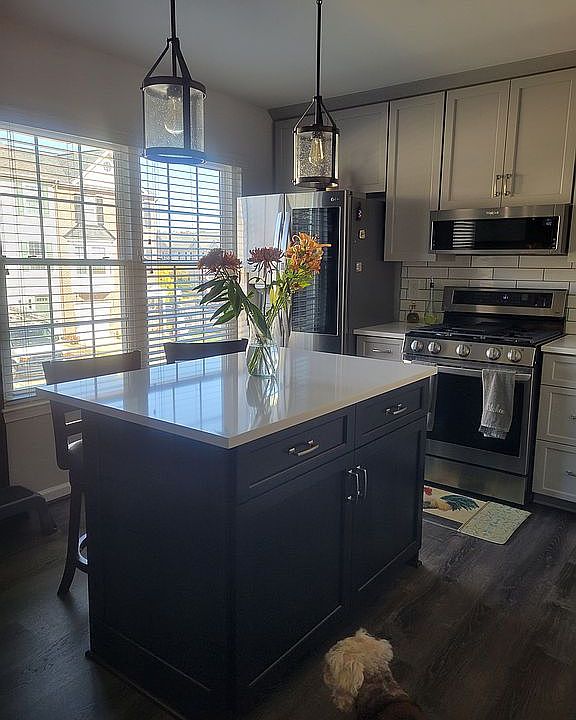 2nd image of 867 Vanderbilt Ter SE