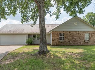106 Equine Cir, Youngsville, LA 70592