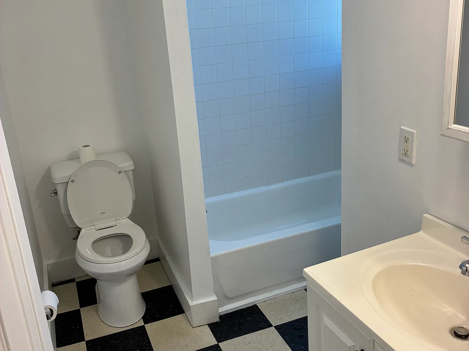 1 bed, 600 sqft, $2,000 — Photo 4