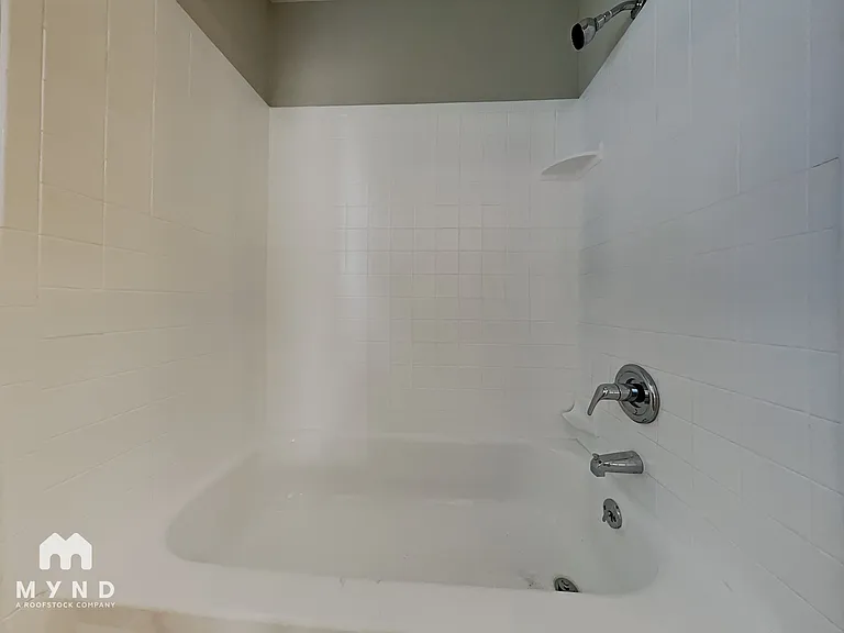 221 Tanglewood Dr — Photo 14